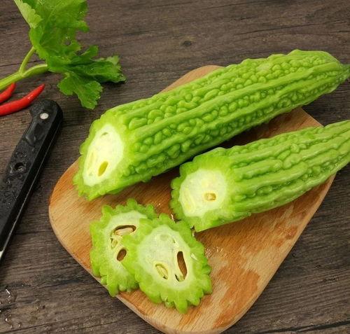 两人吃瓜视频模板,揭秘两位吃瓜达人的甜蜜瓜事