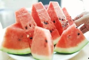 河池宜州吃瓜事件视频,一场引发热议的街头冲突瞬间