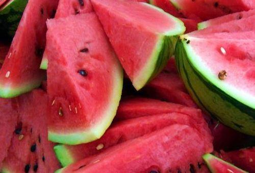 边旅游边吃瓜原视频,畅游美食之旅——揭秘边旅游边吃瓜的精彩瞬间